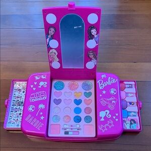 Barbie Pink Glam Makeup Kit